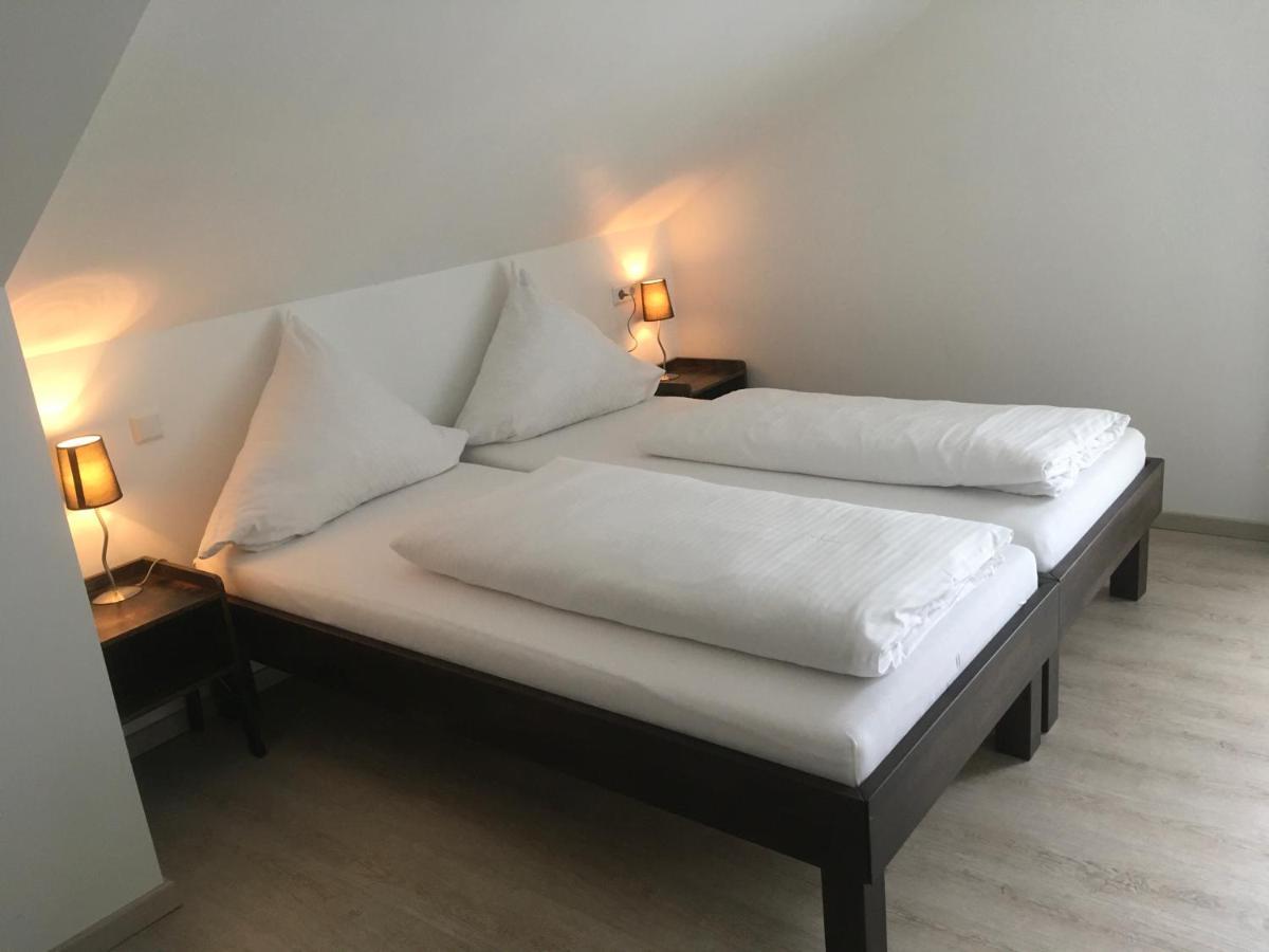 Hotel-Pension Zum Paradies Willingen  Extérieur photo