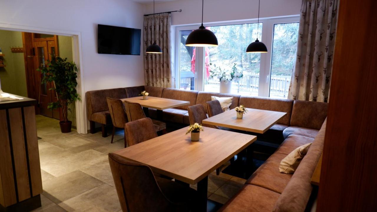 Hotel-Pension Zum Paradies Willingen  Extérieur photo