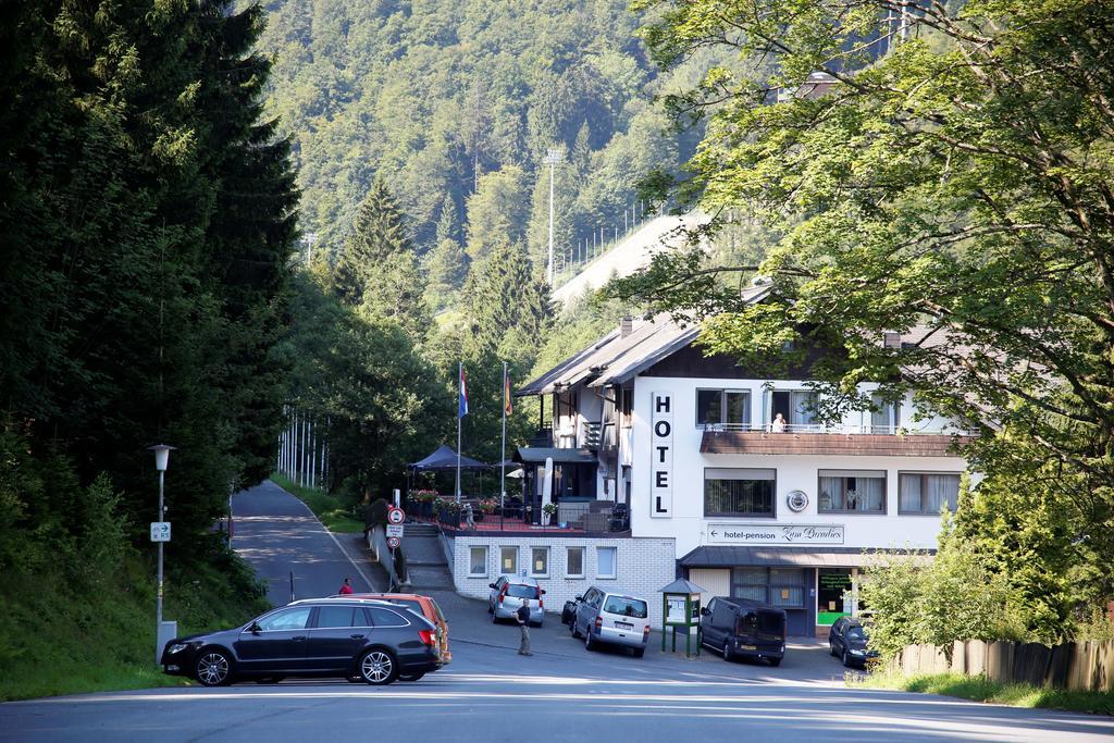 Hotel-Pension Zum Paradies Willingen  Extérieur photo