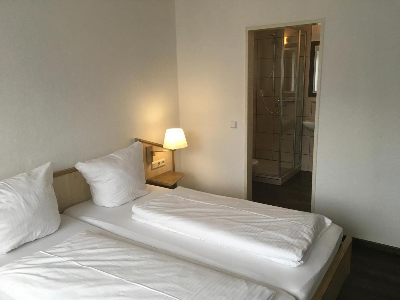 Hotel-Pension Zum Paradies Willingen  Extérieur photo