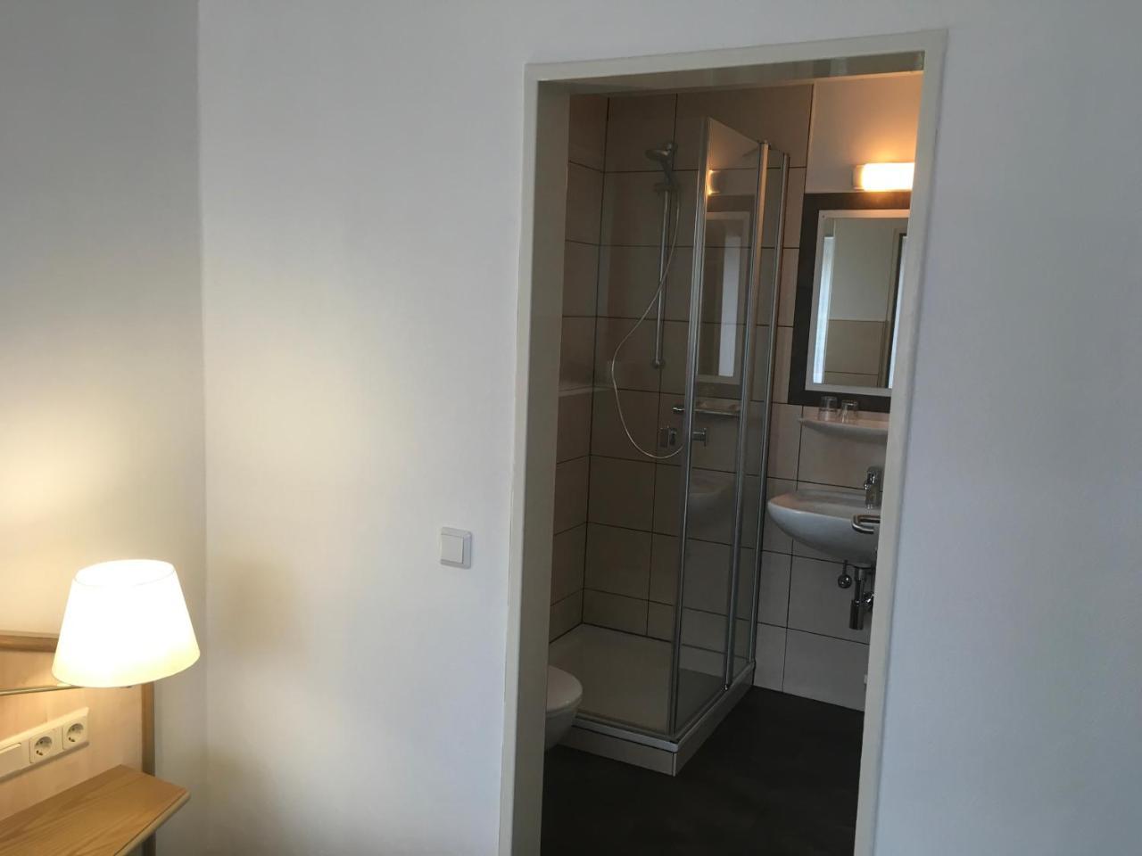 Hotel-Pension Zum Paradies Willingen  Extérieur photo